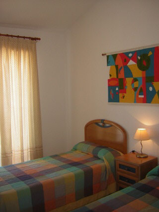 2 dormitorio  en planta alta con vistas al mar